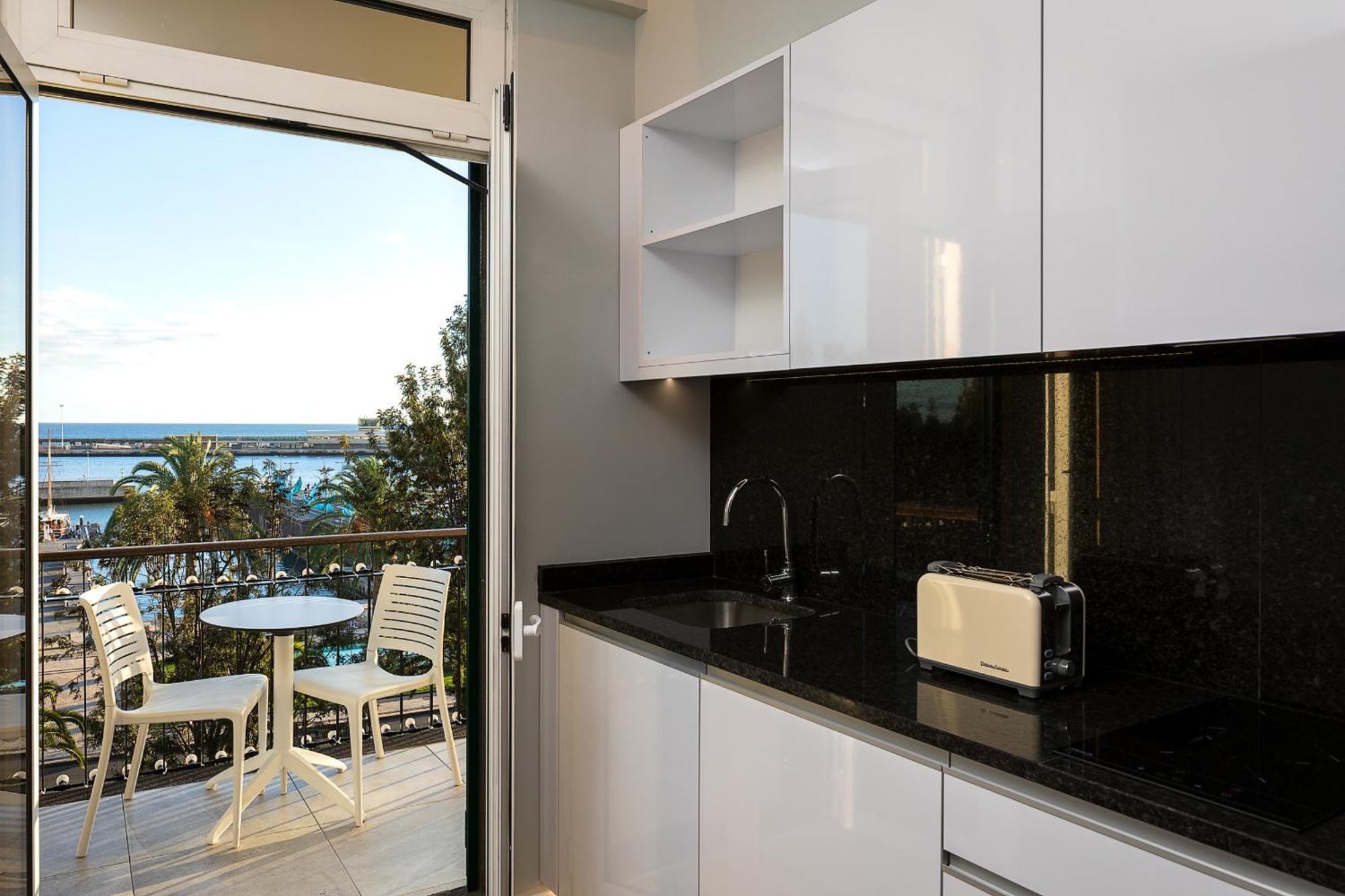 King David Suites By Madeira Sun Travel Φουνκάλ Εξωτερικό φωτογραφία