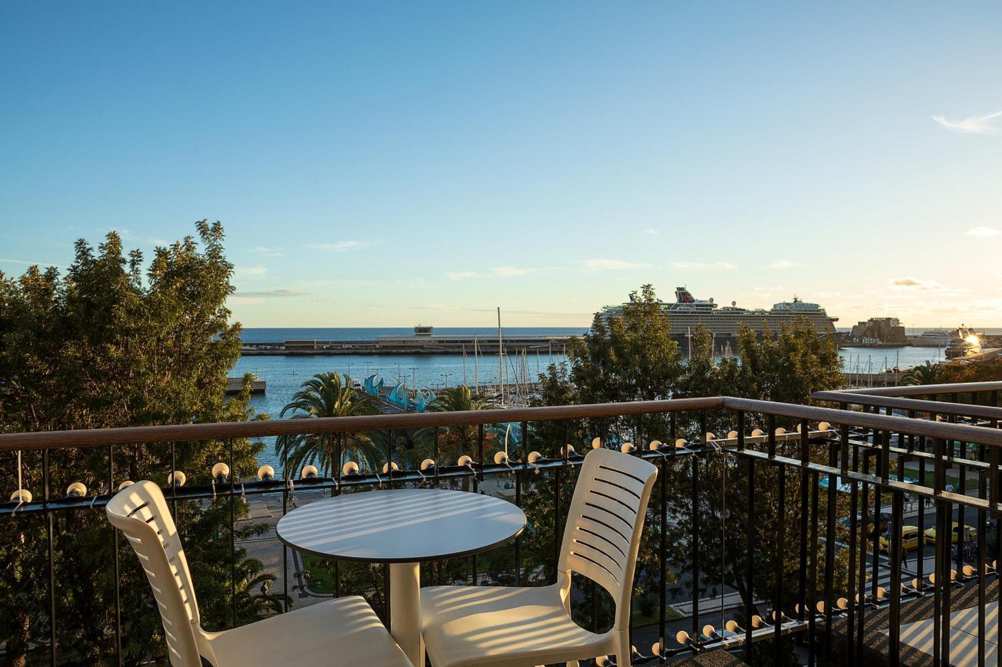 King David Suites By Madeira Sun Travel Φουνκάλ Εξωτερικό φωτογραφία